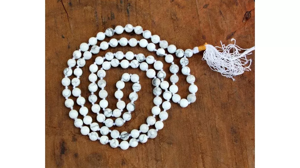 Howlite Japamala 108 Beads | Handcrafted Meditation Mala for Yoga, Prayer, Reiki, Chakra Balancing & Spiritual Healing