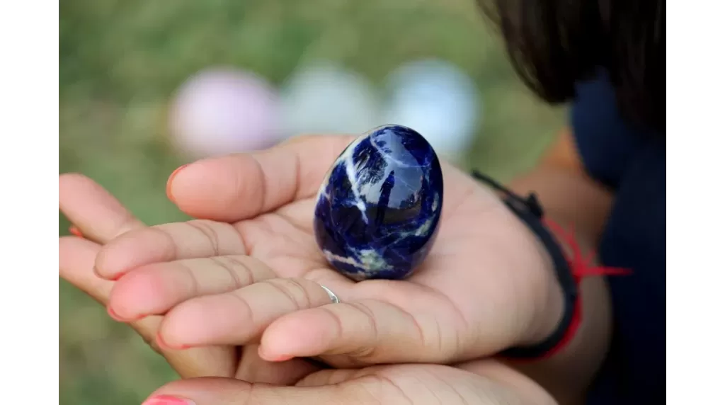 Sodalite Gemstone Egg | 2-inch | Clarity & Focus | Home Office Decor