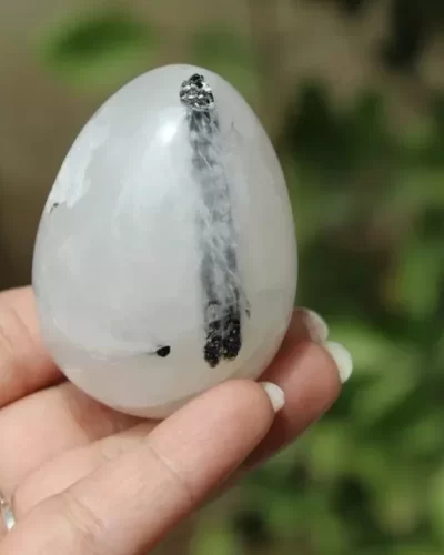 Rutilated Quartz Gemstone Egg | 2-inch | Mental clarity, Positive energy | Home Office Decor