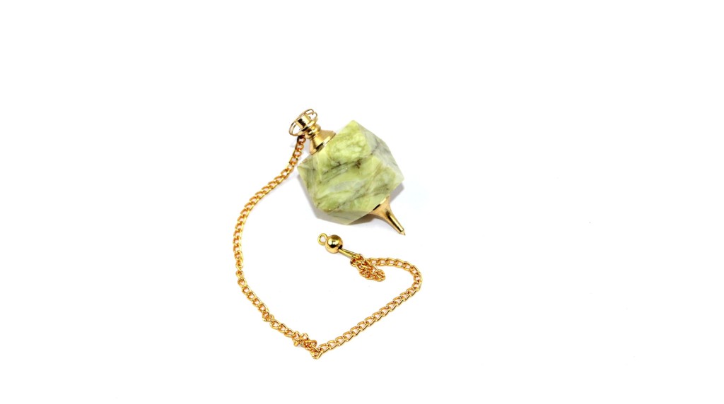 Green Aventurine Hexagon Pendulum | Spirituality | Energy | Dowsing Pendulum